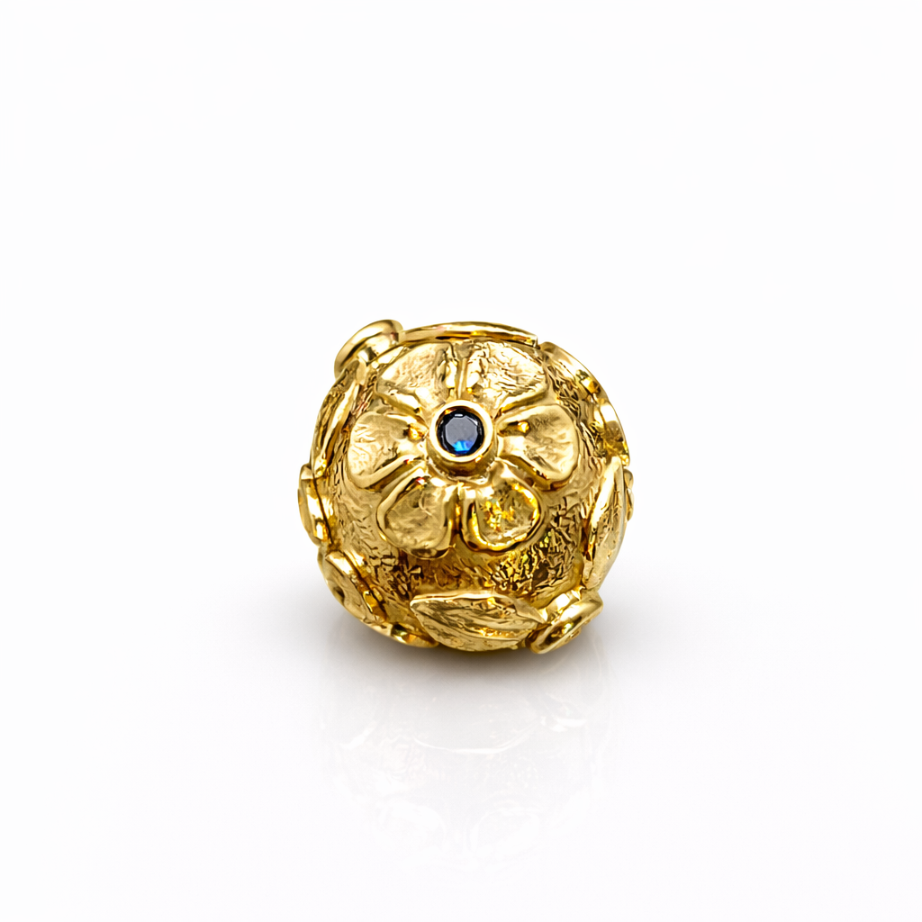 Floral Sculptural Mala Bead Pendant – 18K Gold (Made to Order)